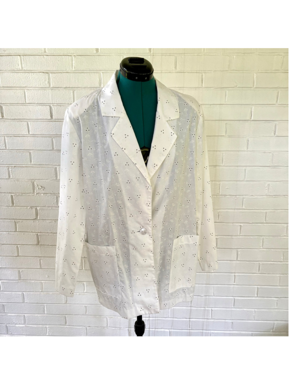 Vintage 80s Haband white eyelet cotton blazer